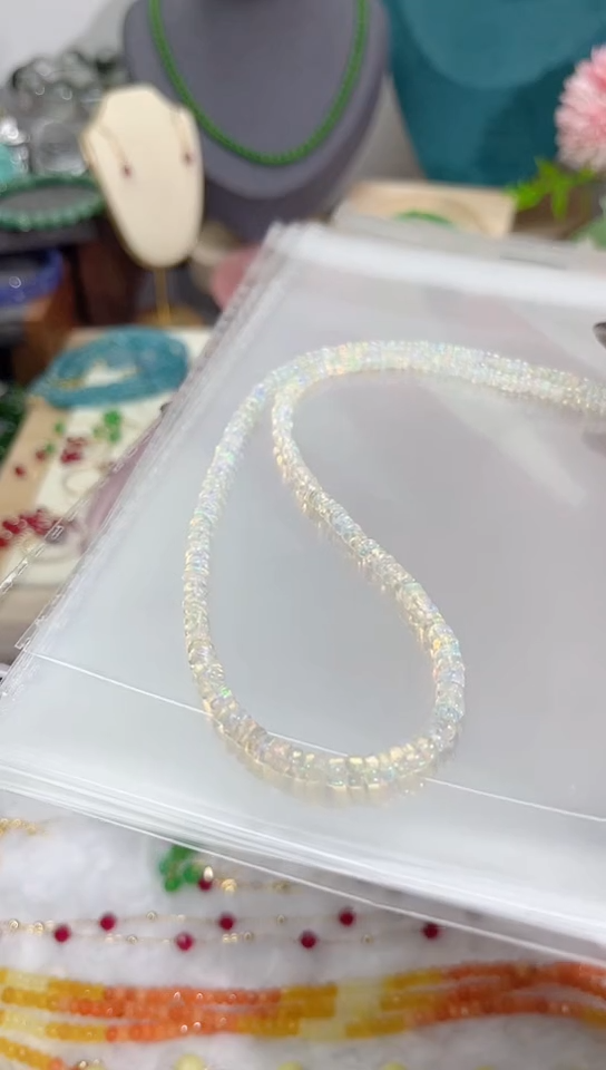 【闪购商品】欧泊颈饰银S925镶嵌白299