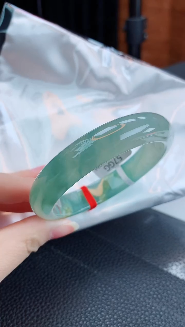 【闪购商品】翡翠手镯未镶嵌缅甸天然翡翠A货手镯