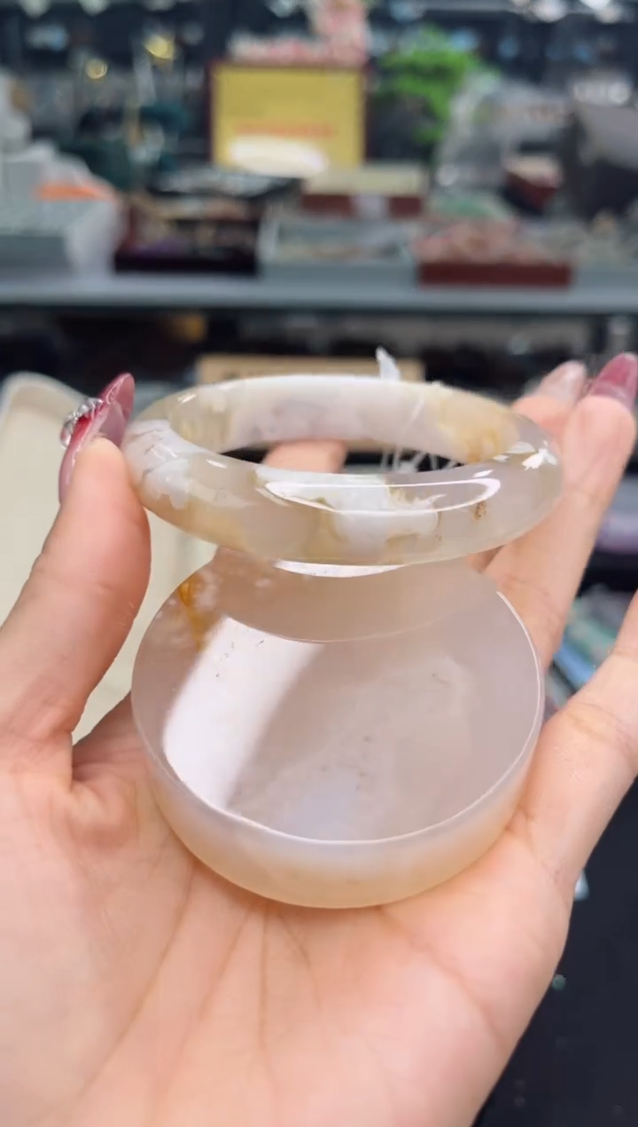 【闪购商品】石英质玉手镯未镶嵌57圈口（赠品镯心）3410143