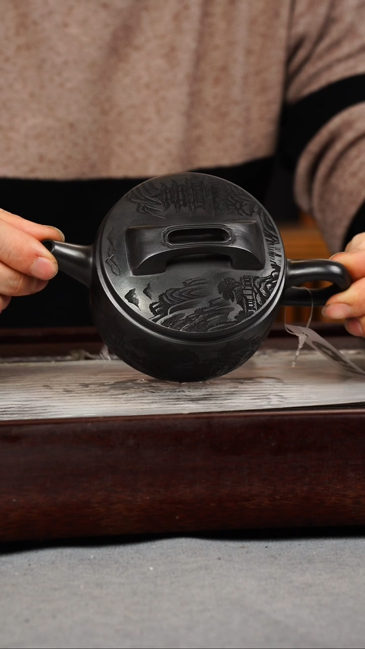 【闪购商品】紫砂茶壶石黄 宽钮汉瓦 山水