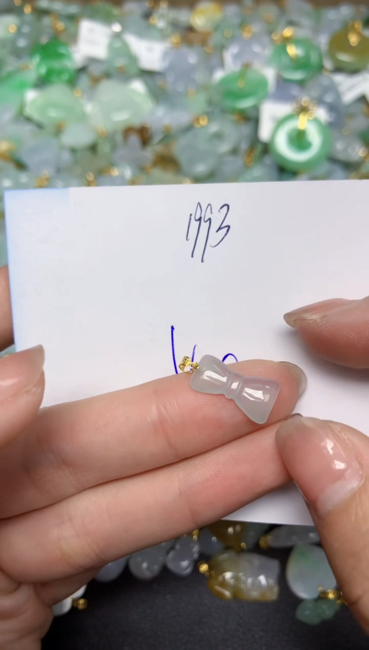 【闪购商品】翡翠颈饰18K金镶嵌天然翡翠A货