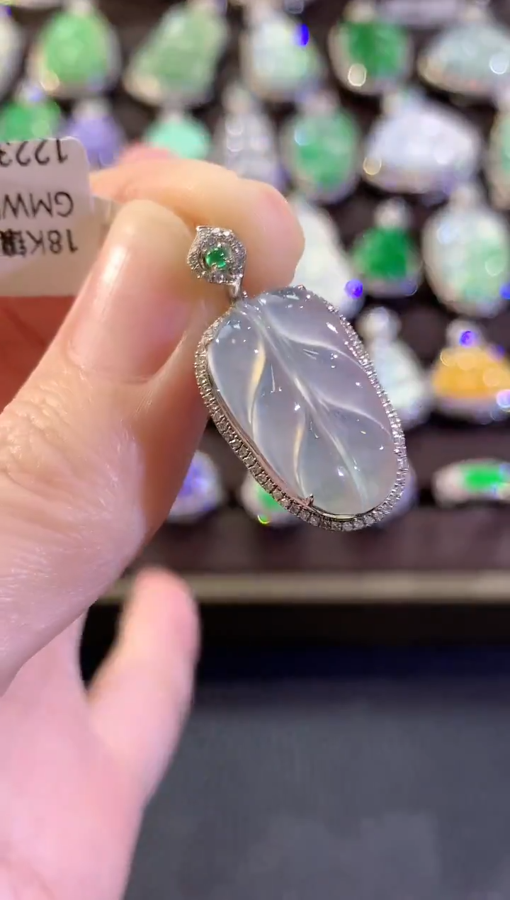 吊坠(不含链)18K金镶嵌翡翠冬日珠宝E7