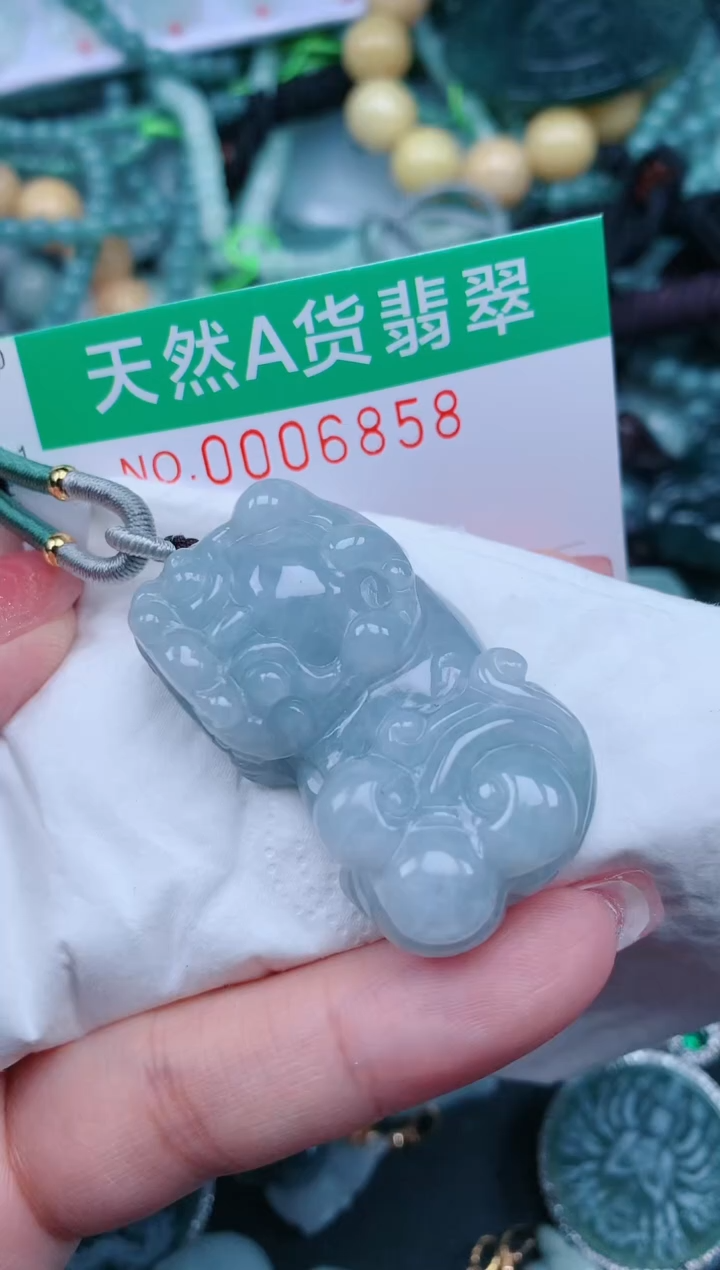 【闪购商品】翡翠颈饰未镶嵌.0006858