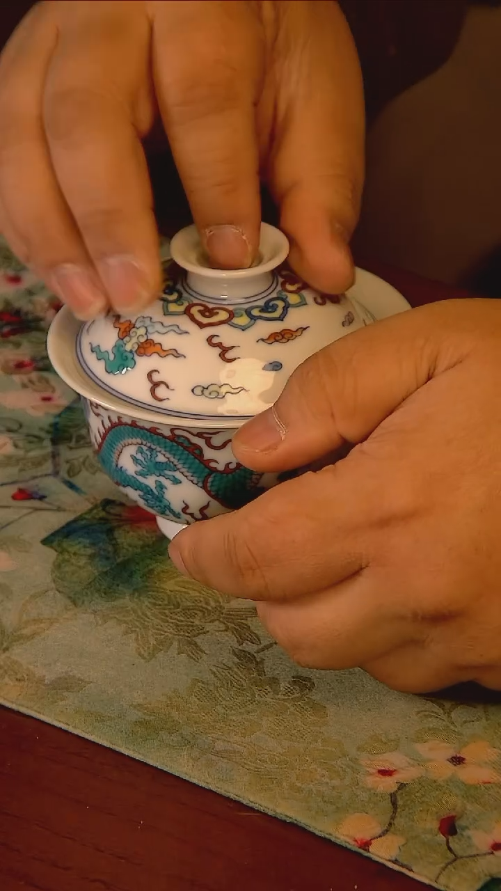 杯手工手绘杯杯很美丽