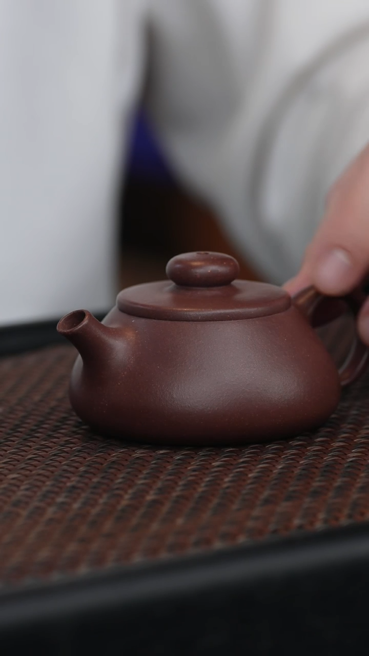 【闪购商品】宜兴紫砂原矿半手80cc底槽清石瓢