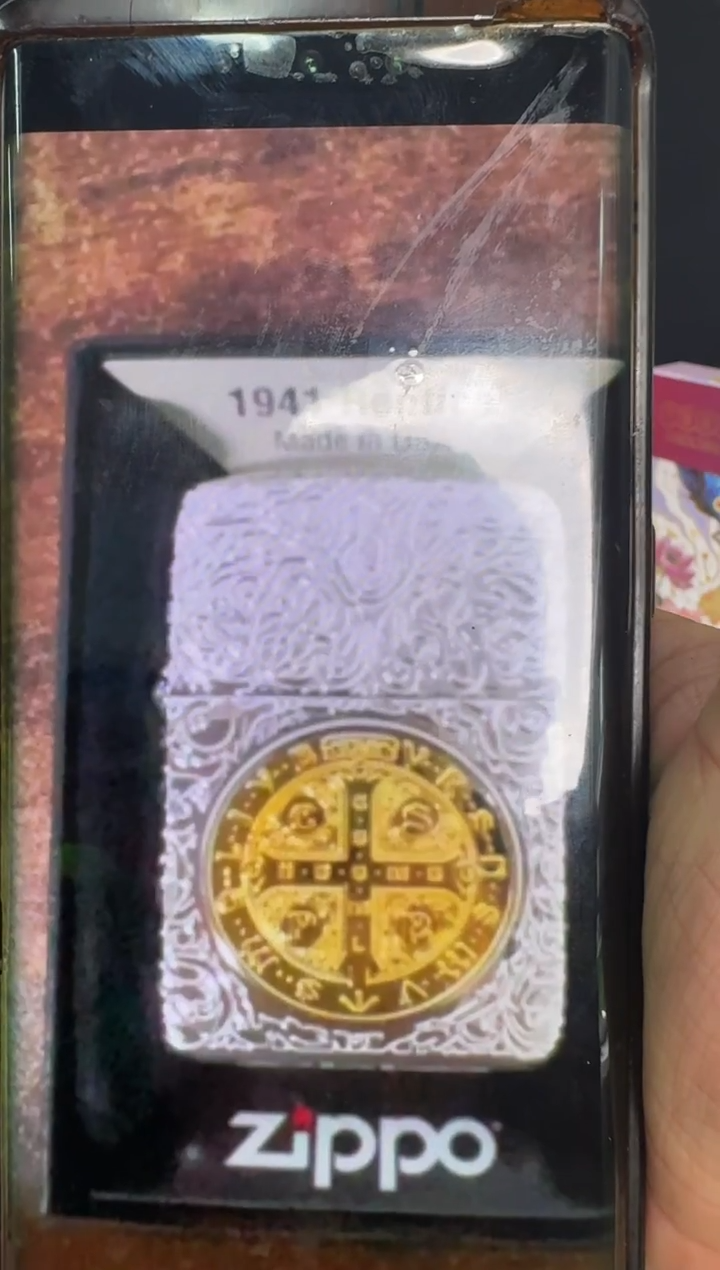 Zippo1941康斯坦丁