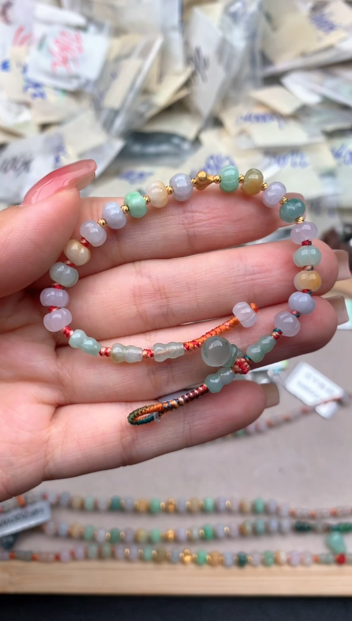 18K金镶嵌挂件翡翠N***F一