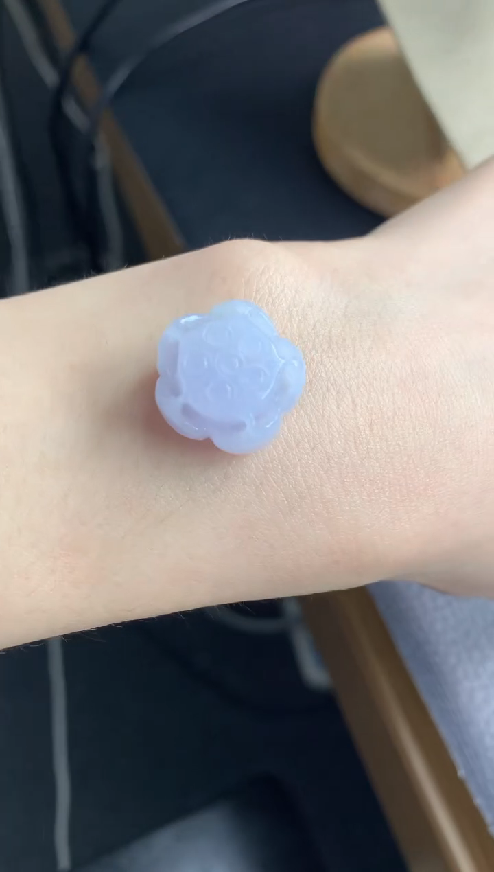 定制翡翠未镶嵌莲花
