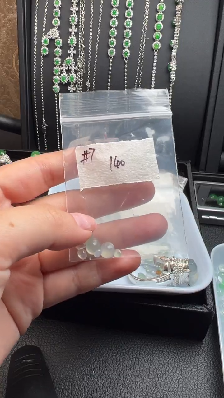 散珠翡翠翡翠蛋面7颗
