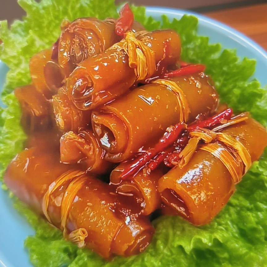 五香爆香猪皮卷现卤现发超好吃小零食下酒菜熟食开袋即食整卷A1