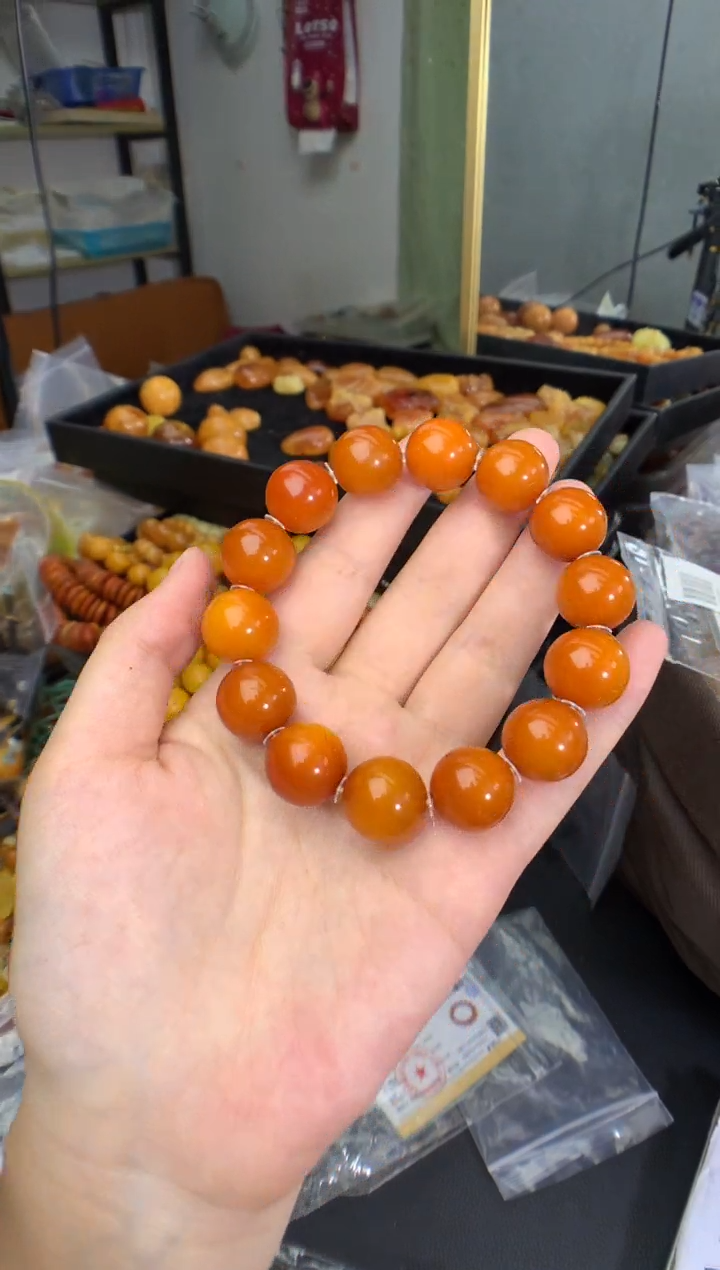 蜜蜡未镶嵌珠宝奇石1