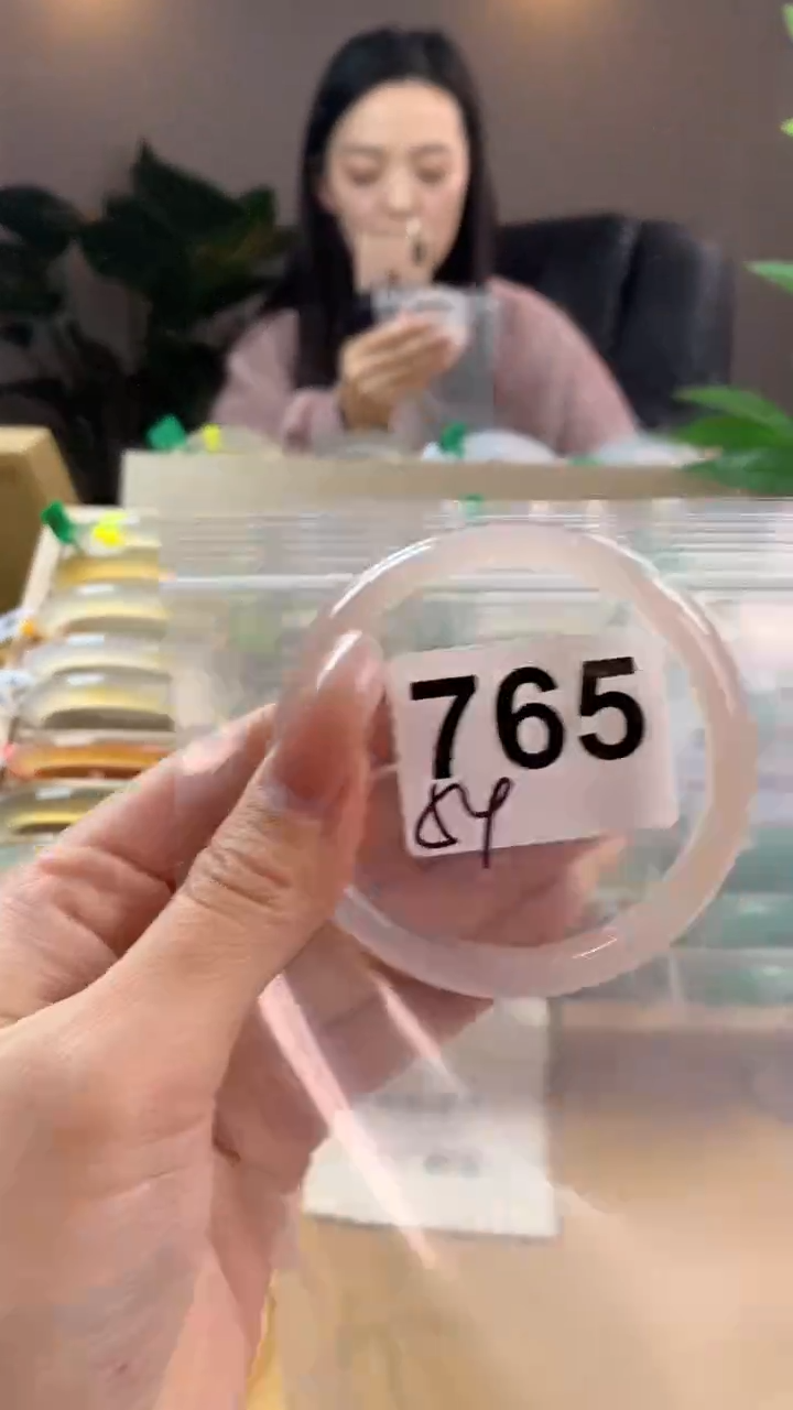 【闪购商品】玛瑙/玉髓手镯未镶嵌765