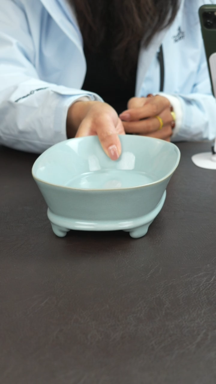 宣宝汝瓷原矿原釉作品微瑕