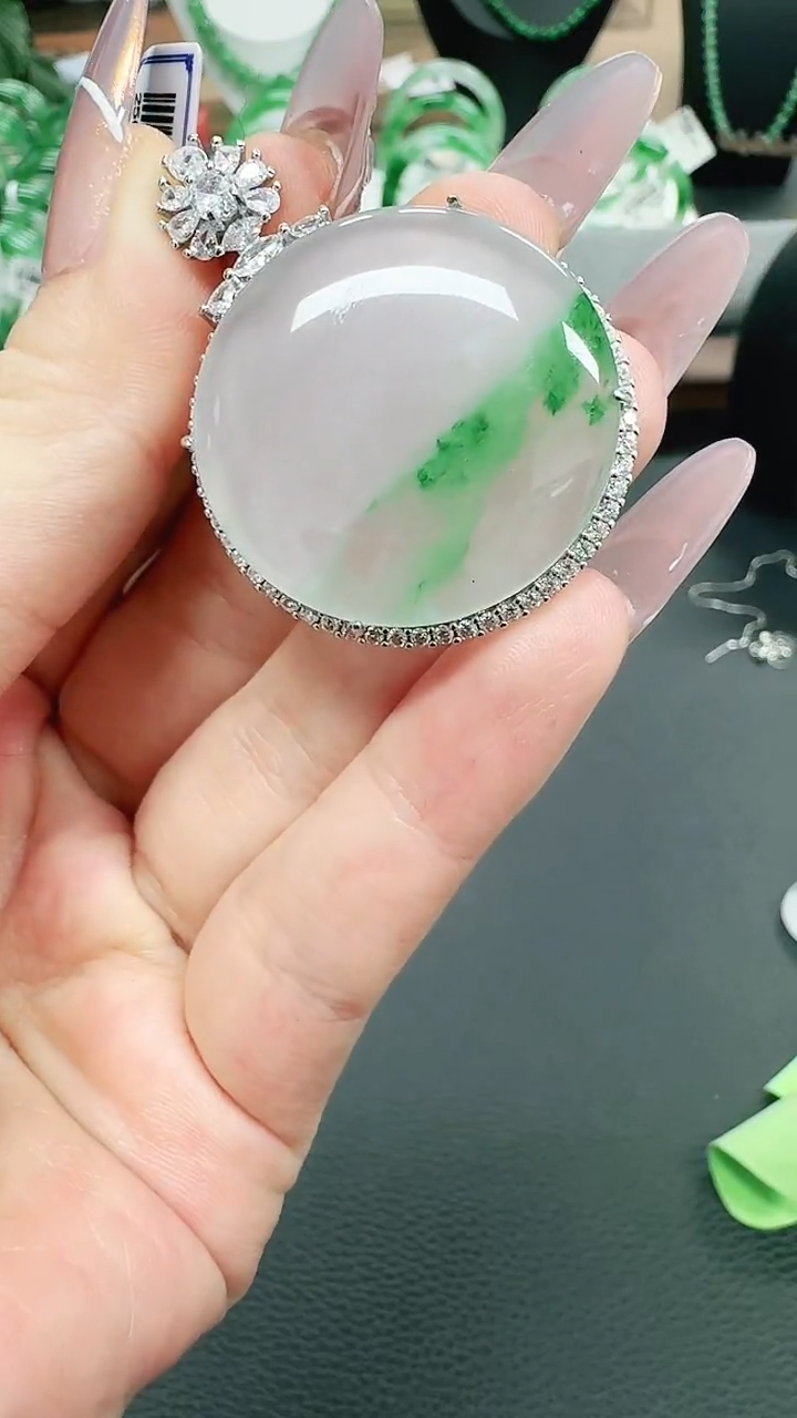 未镶嵌1石英质玉（非洲翠）/0727