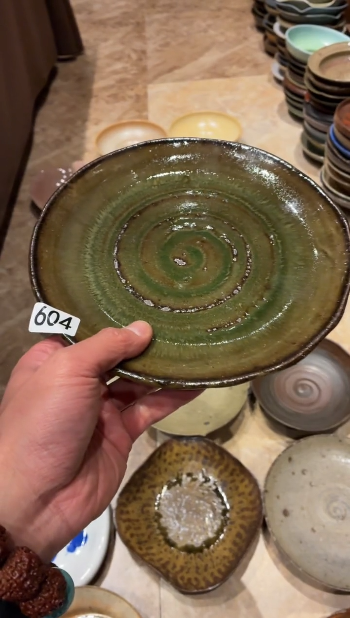 瓷片福*604微瑕黑金玻化平盘1个