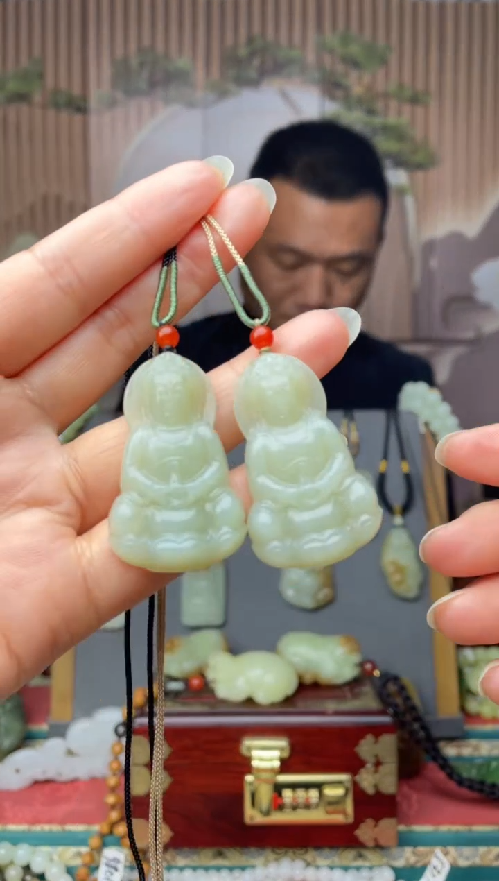 未镶嵌和田玉挂件拍一发一