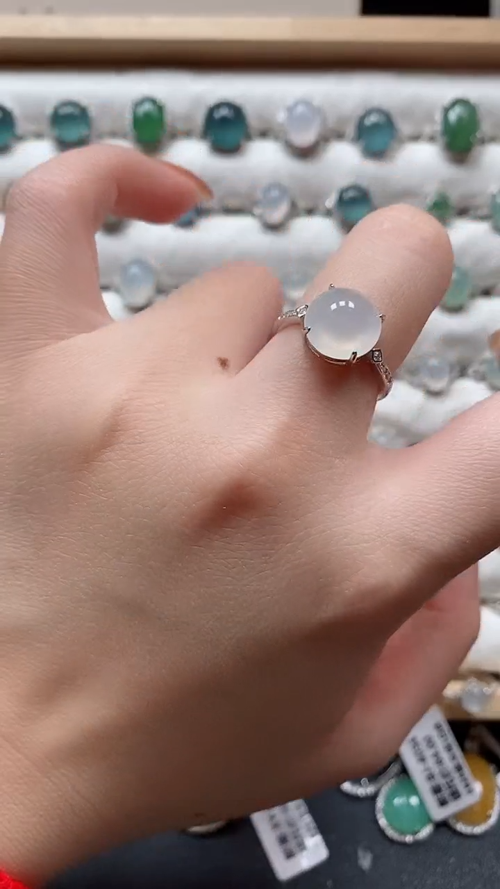 【闪购商品】翡翠戒指银S925镶嵌一物一证一礼盒