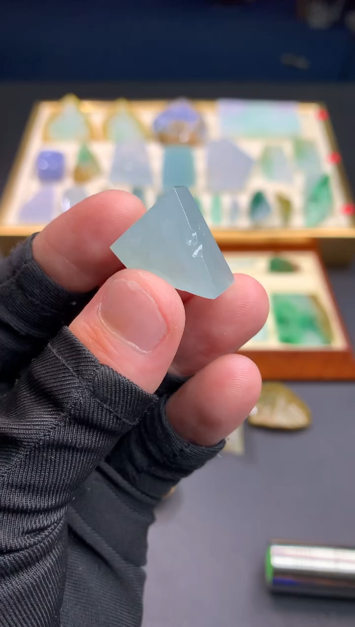 【闪购商品】定制翡翠未镶嵌            