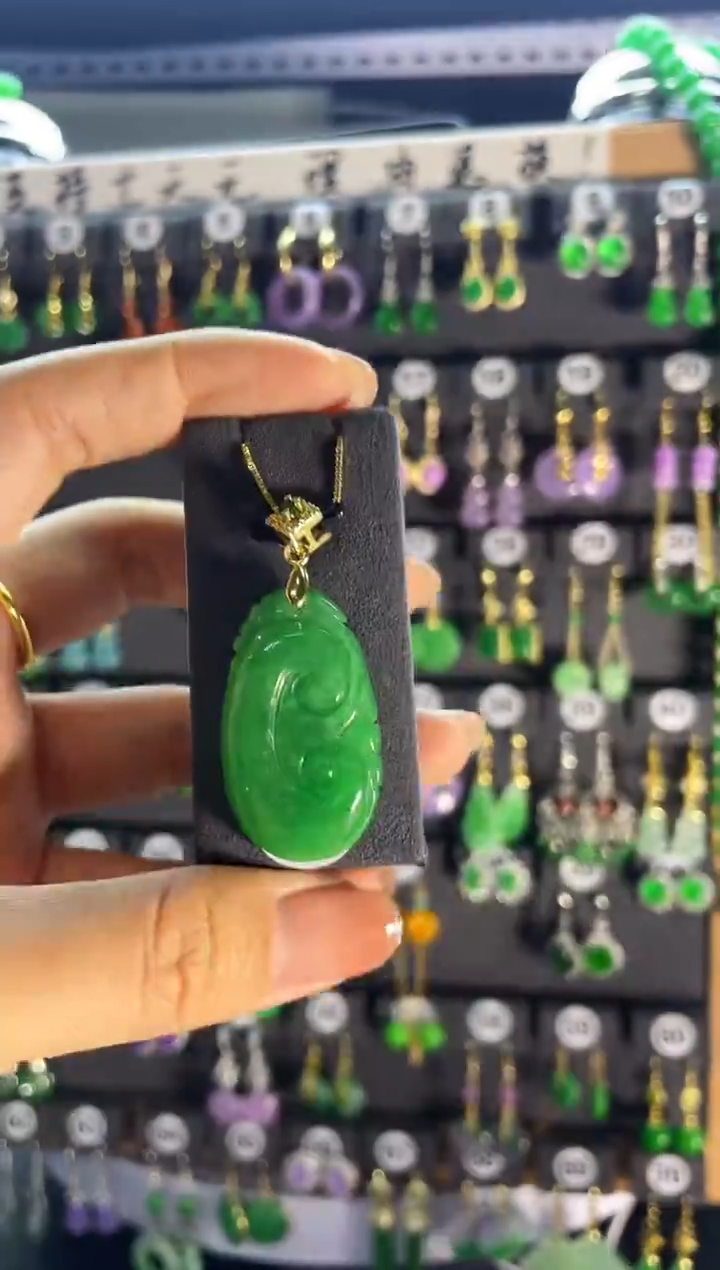 【闪购商品】翡翠耳饰银S925镶嵌233..