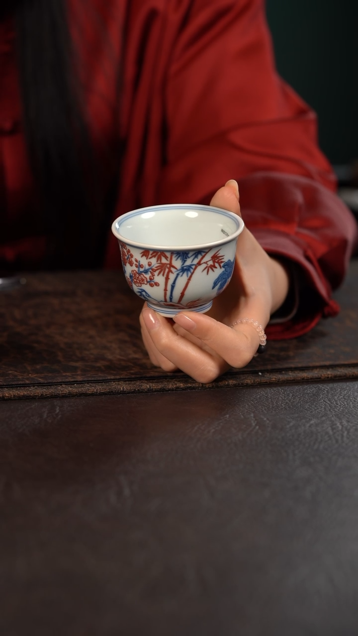 【闪购商品】杯贵红窑青花釉里红松竹梅撇口杯