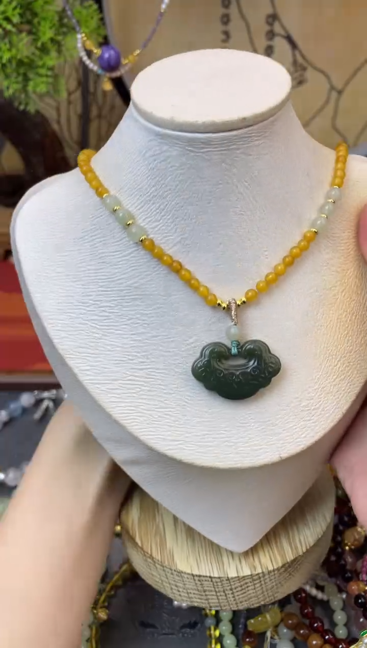 【闪购商品】蜜蜡颈饰未镶嵌553手串