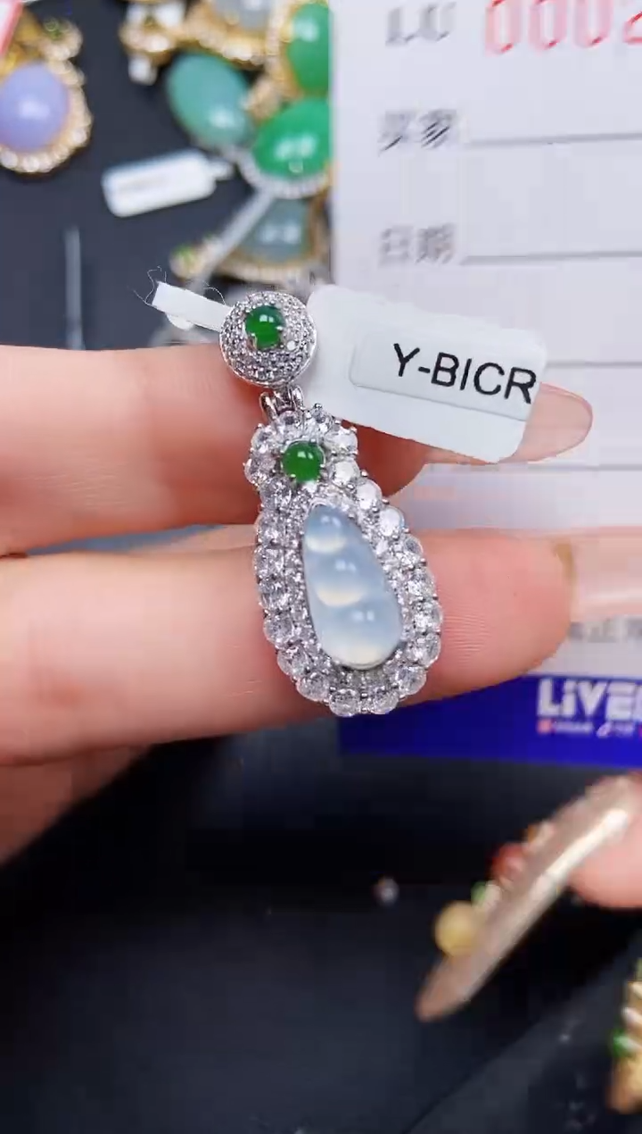 【闪购商品】翡翠颈饰银S925镶嵌2788