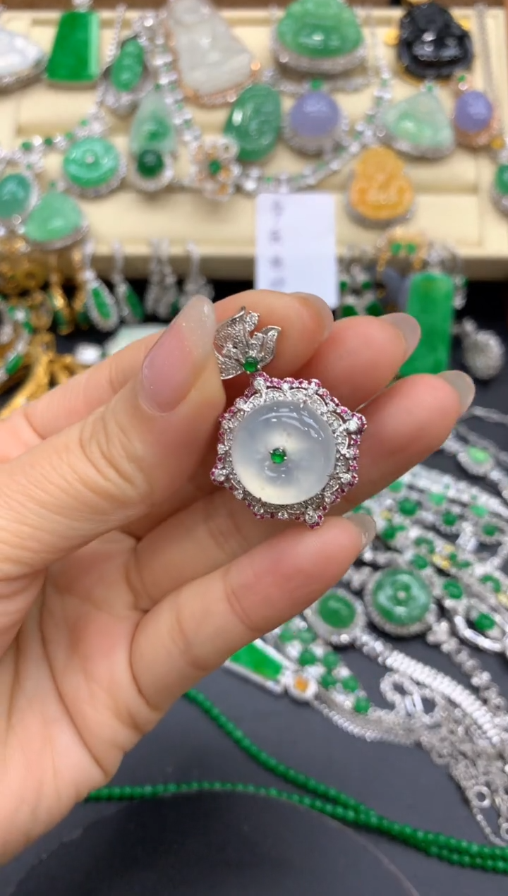 【闪购商品】翡翠颈饰18K金镶嵌490-中国好珍宝