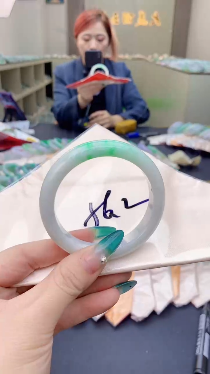 【闪购商品】翡翠手镯未镶嵌0062043712