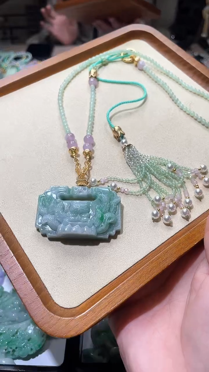 【闪购商品】翡翠颈饰未镶嵌吊坠