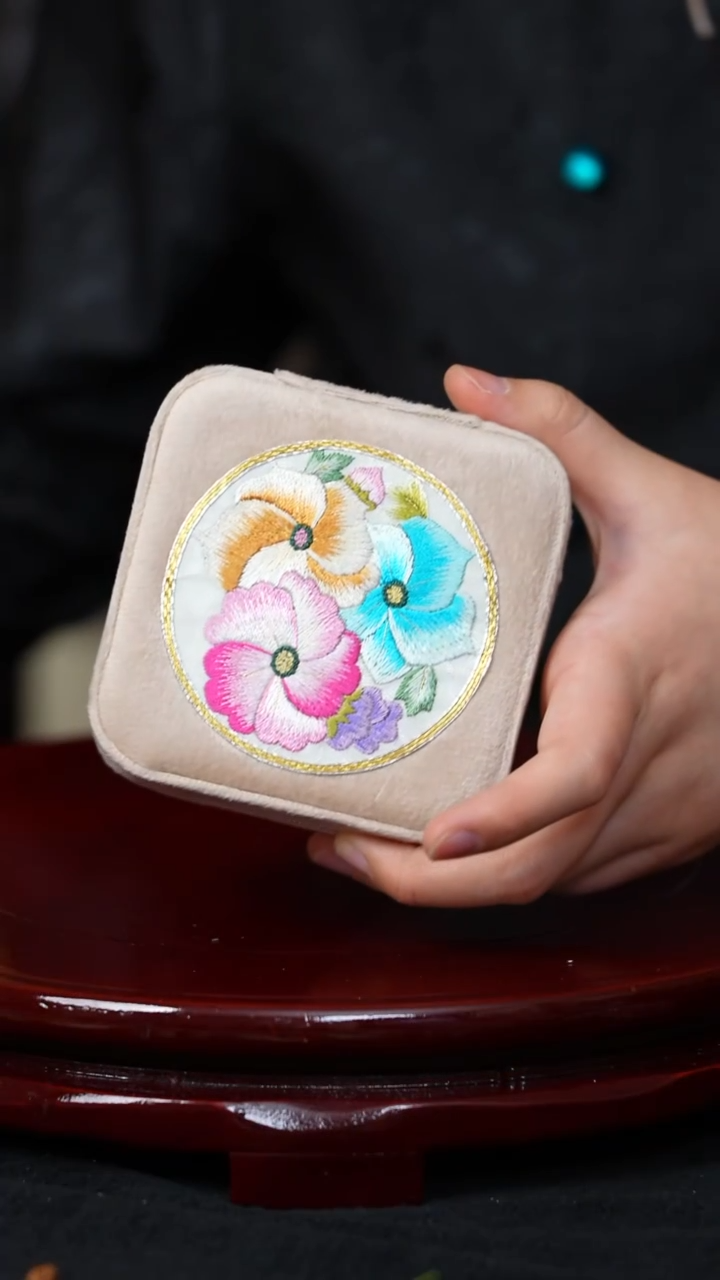 【闪购商品】织绣0801非遗国风手工美物