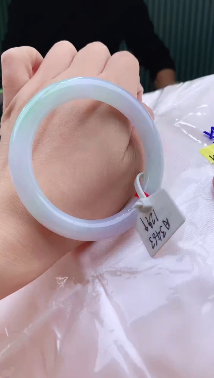 未镶嵌手镯翡翠56