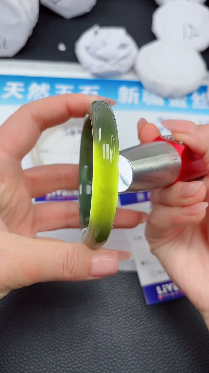 【闪购商品】和田玉手镯未镶嵌547