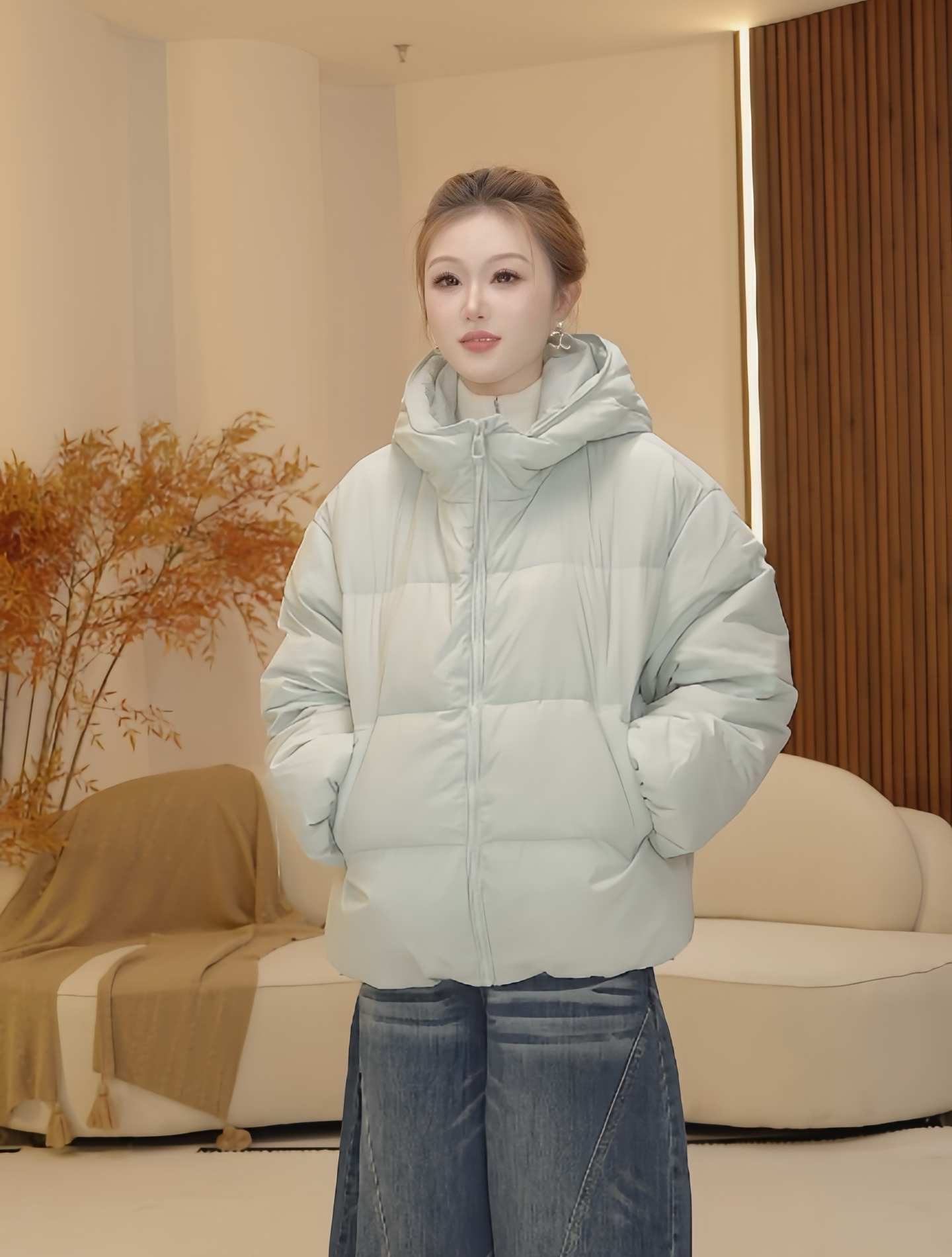 G16羽绒服女款2025新款冬装外套轻薄冬季短款宽松连帽面包服潮