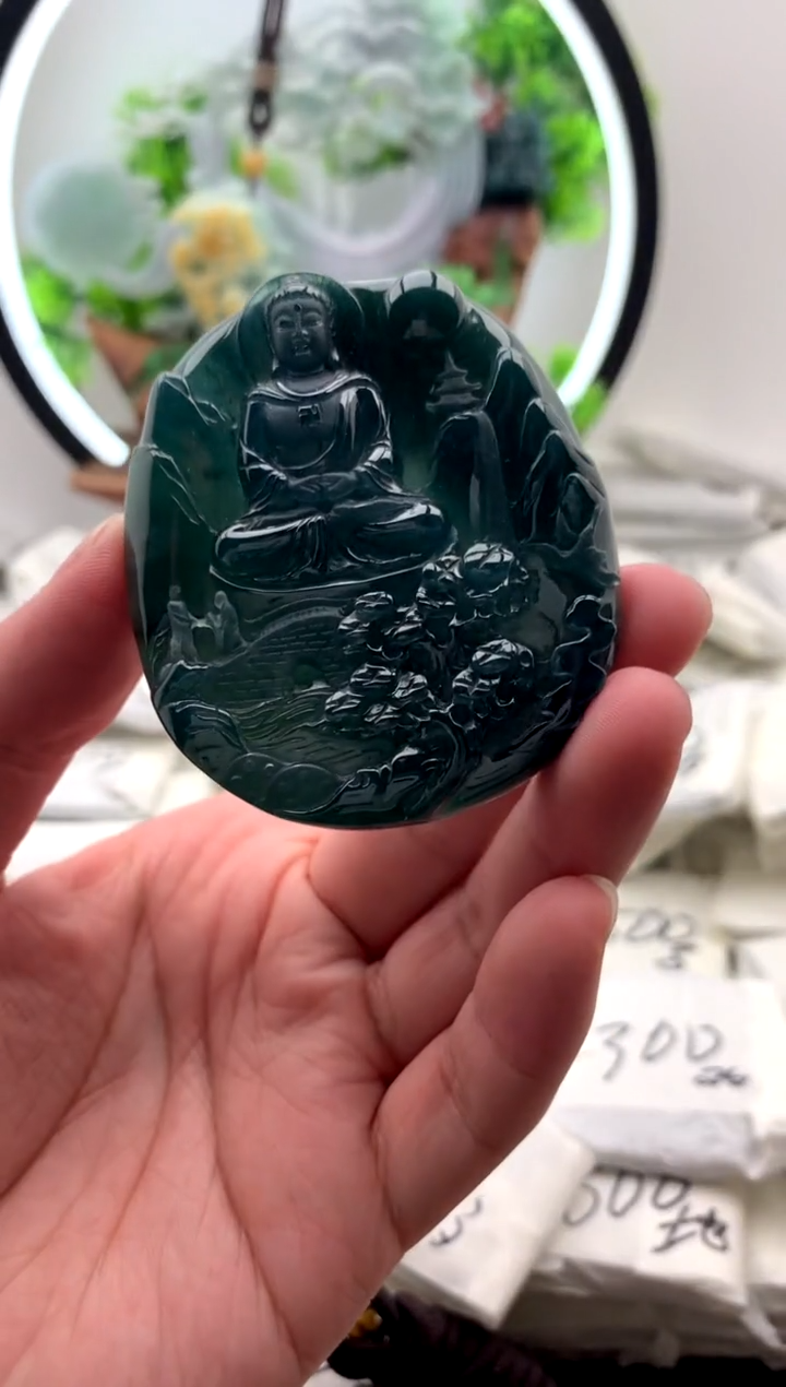 【闪购商品】翡翠颈饰未镶嵌大日如来