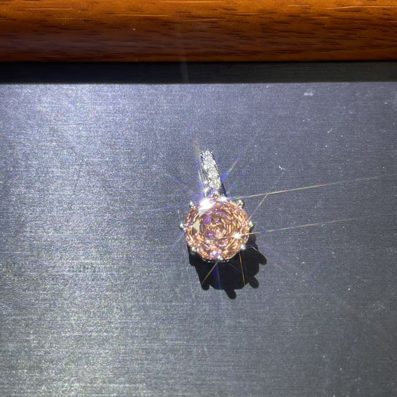 s7899白色八爪粉花花吊坠多样发