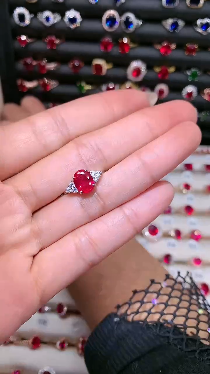 【闪购商品】红宝石戒指银S925镶嵌79白