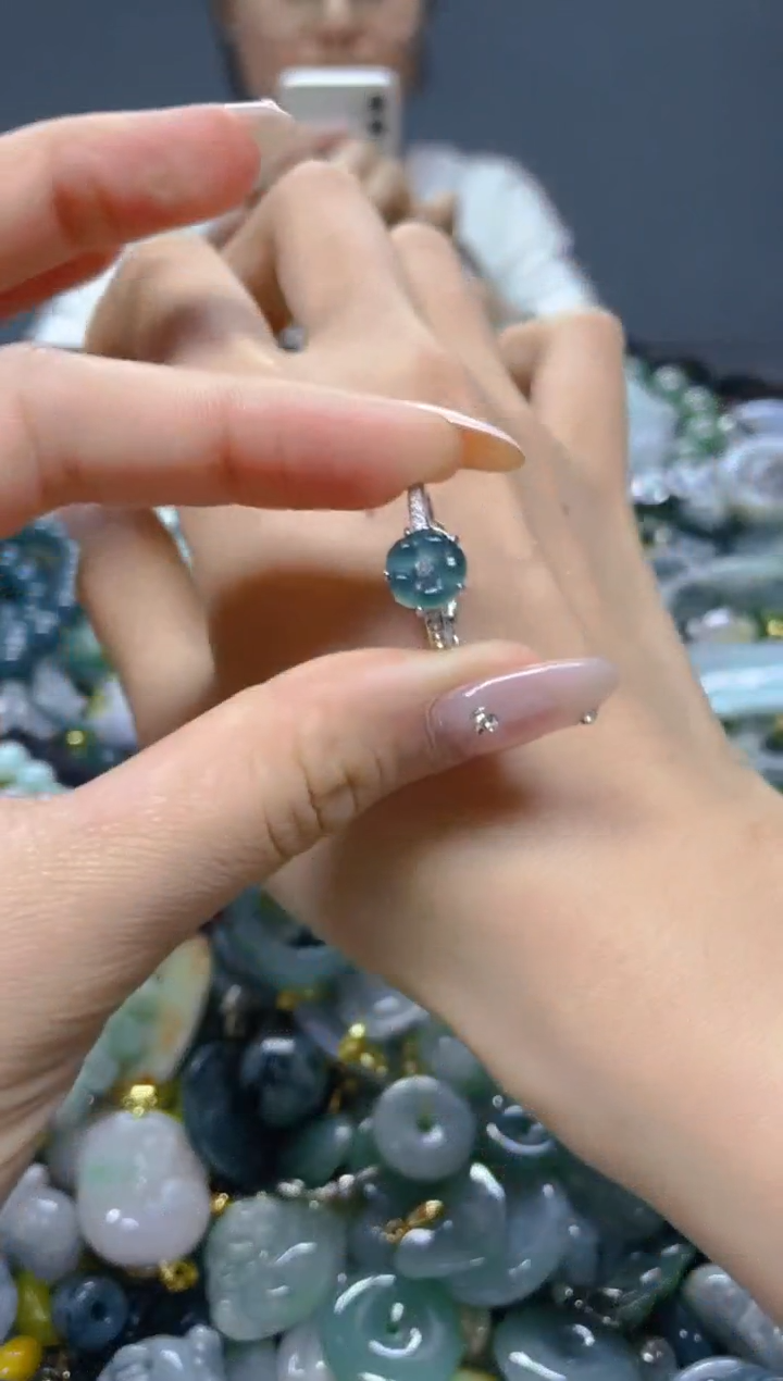 翡翠未镶嵌颈饰/W/翡翠A货,一件也是批发价