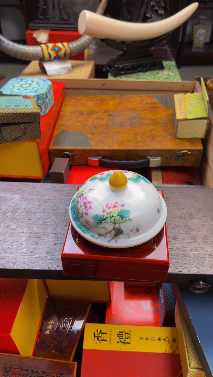 【闪购商品】瓷片——————————一对小呀