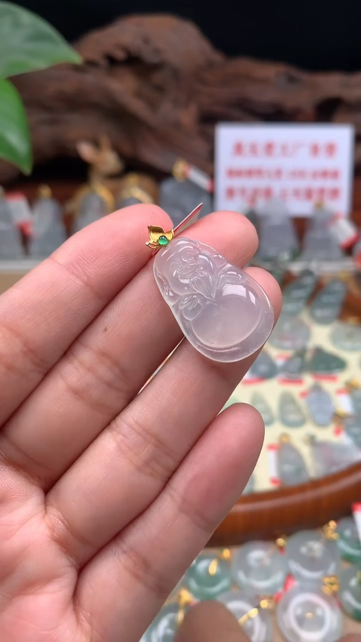 【闪购商品】翡翠吊坠(不含链)18K金镶嵌财爷