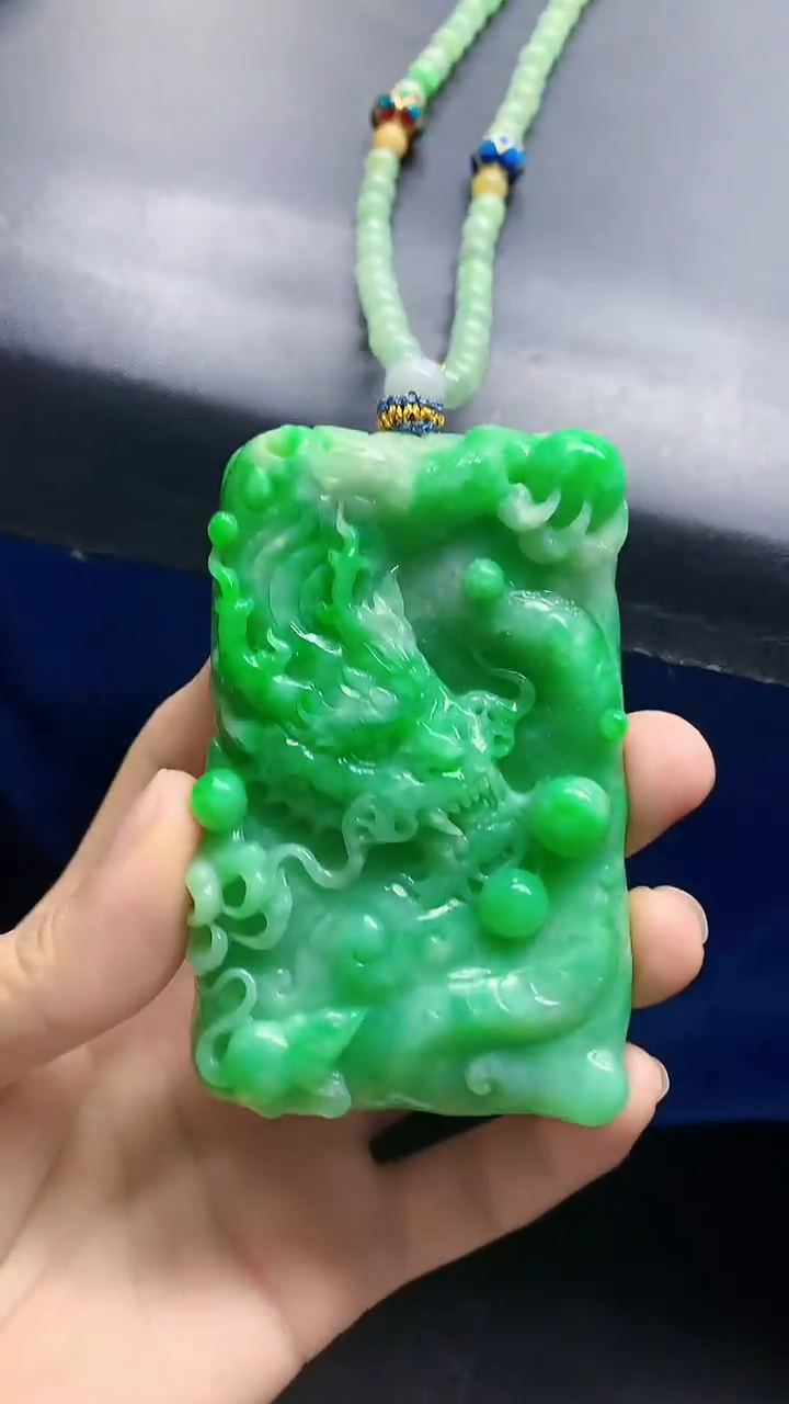 颈饰未镶嵌翡翠佛**忠天然缅甸a货翡翠