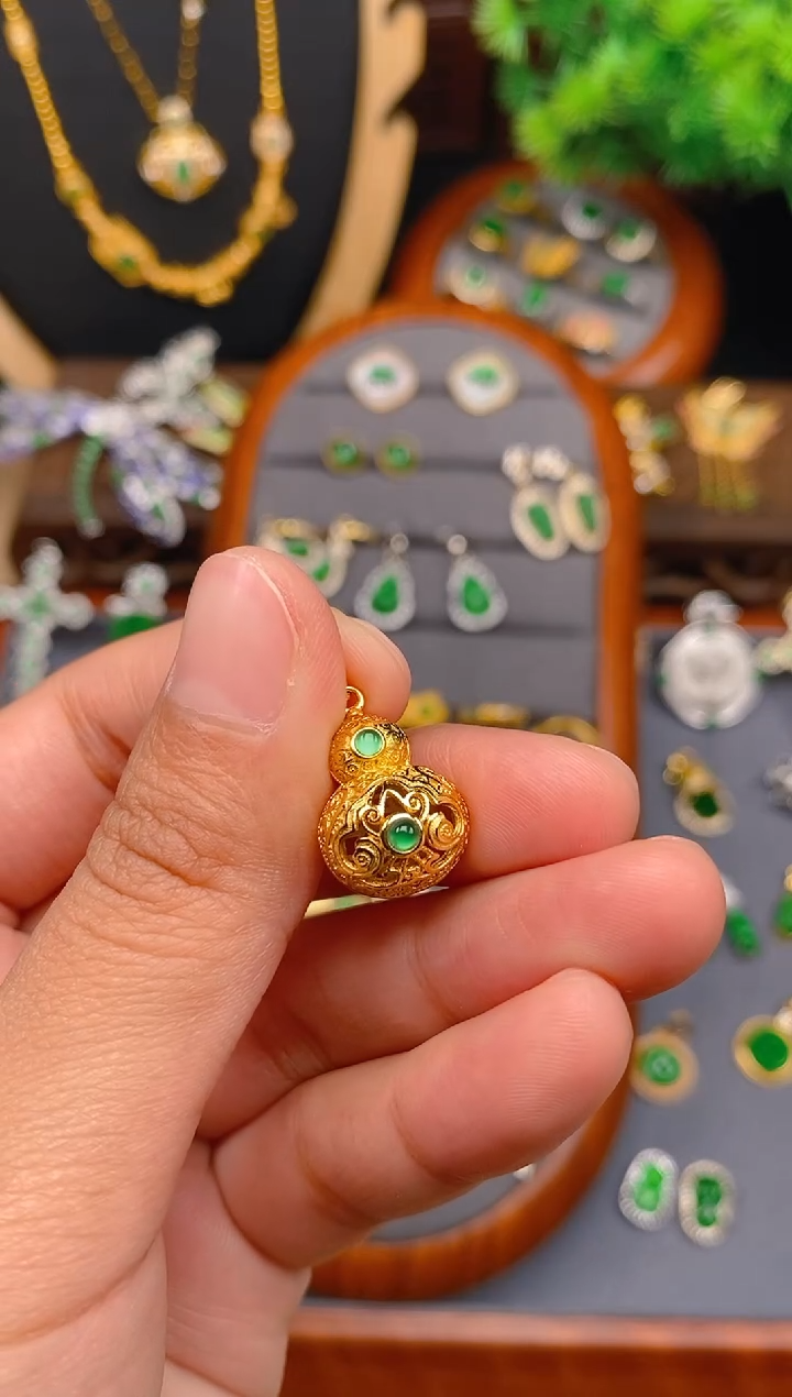 【闪购商品】翡翠吊坠(不含链)银S925镶嵌花丝葫芦