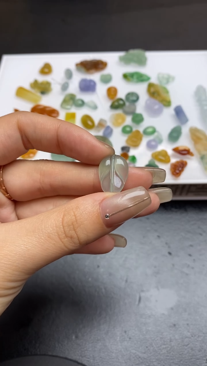 【闪购商品】定制翡翠未镶嵌翡翠毛货~