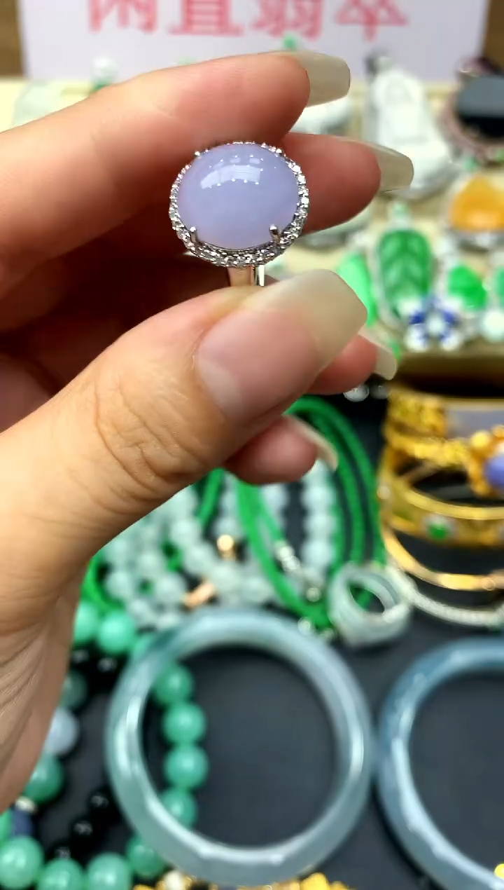 18K金镶嵌戒指翡翠307 -中国好珍宝