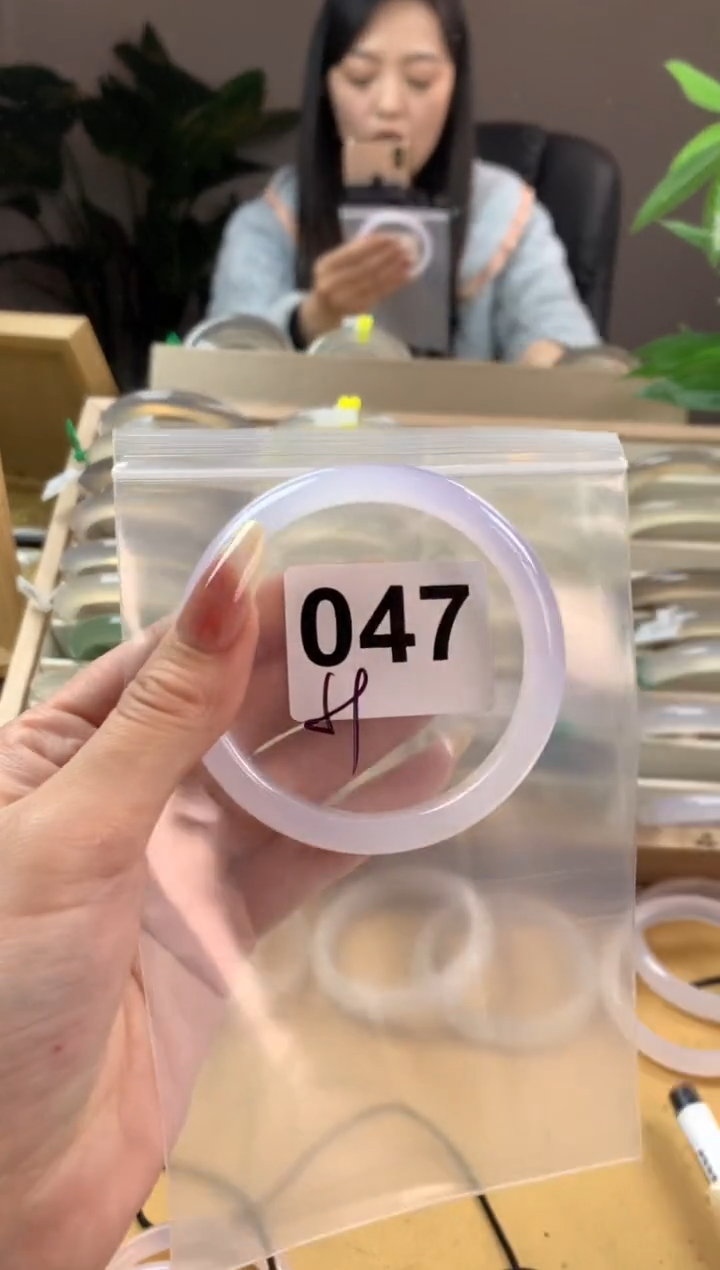 【闪购商品】玛瑙/玉髓手镯未镶嵌047