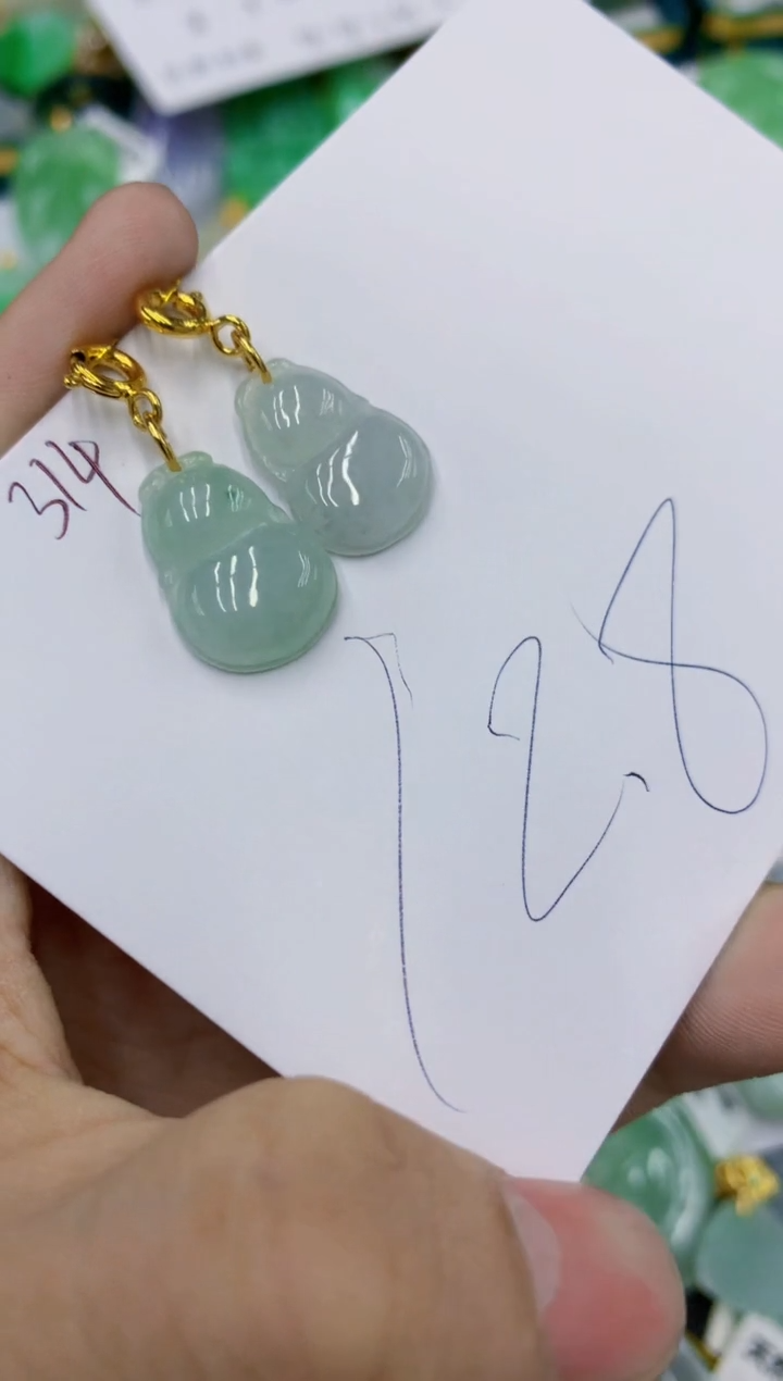 颈饰未镶嵌翡翠11111111111111多样性发其一