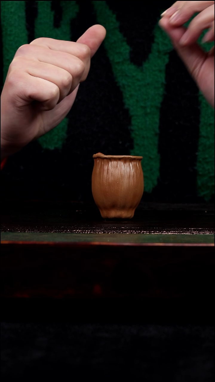 紫砂茶宠莲蓬主人杯 择意