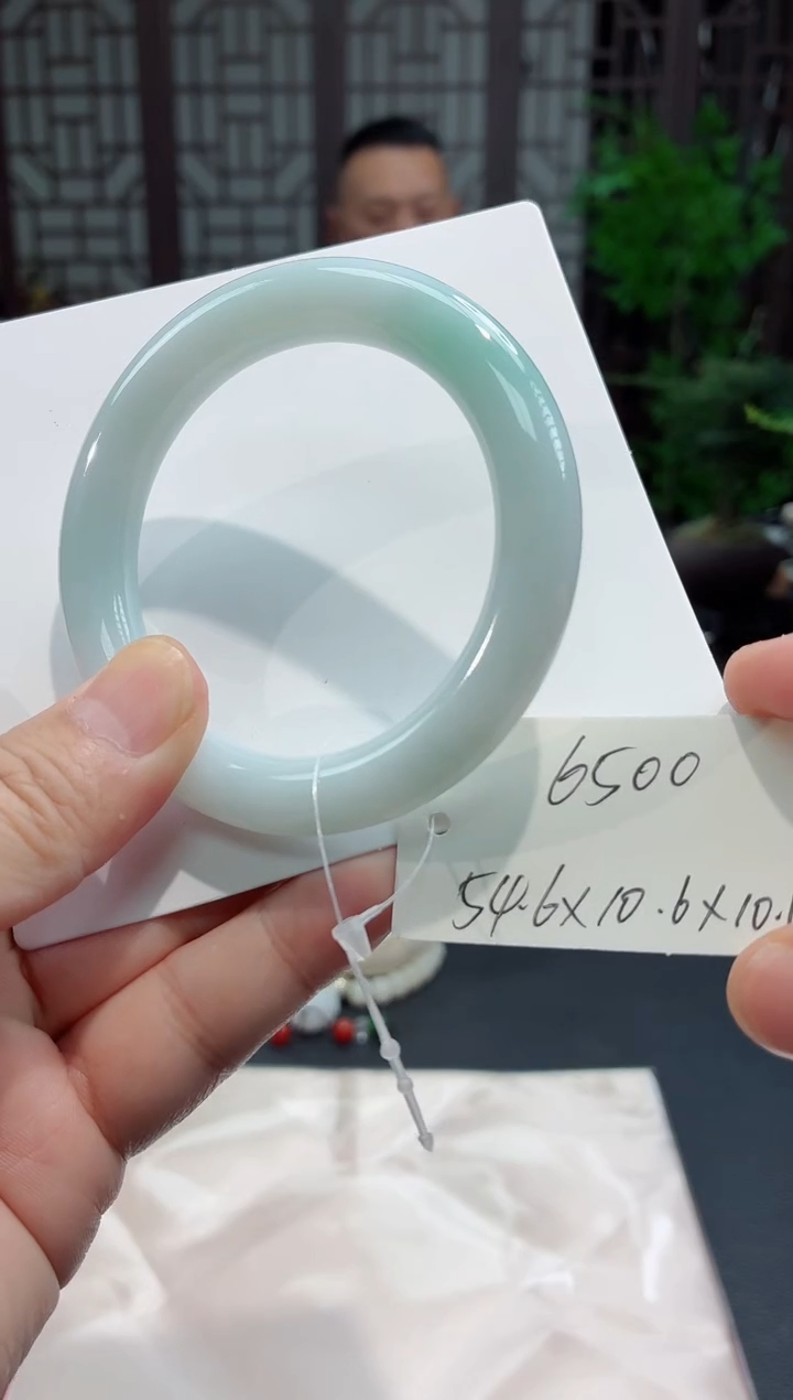 未镶嵌手镯（圆镯）翡翠缅甸翡翠手镯9