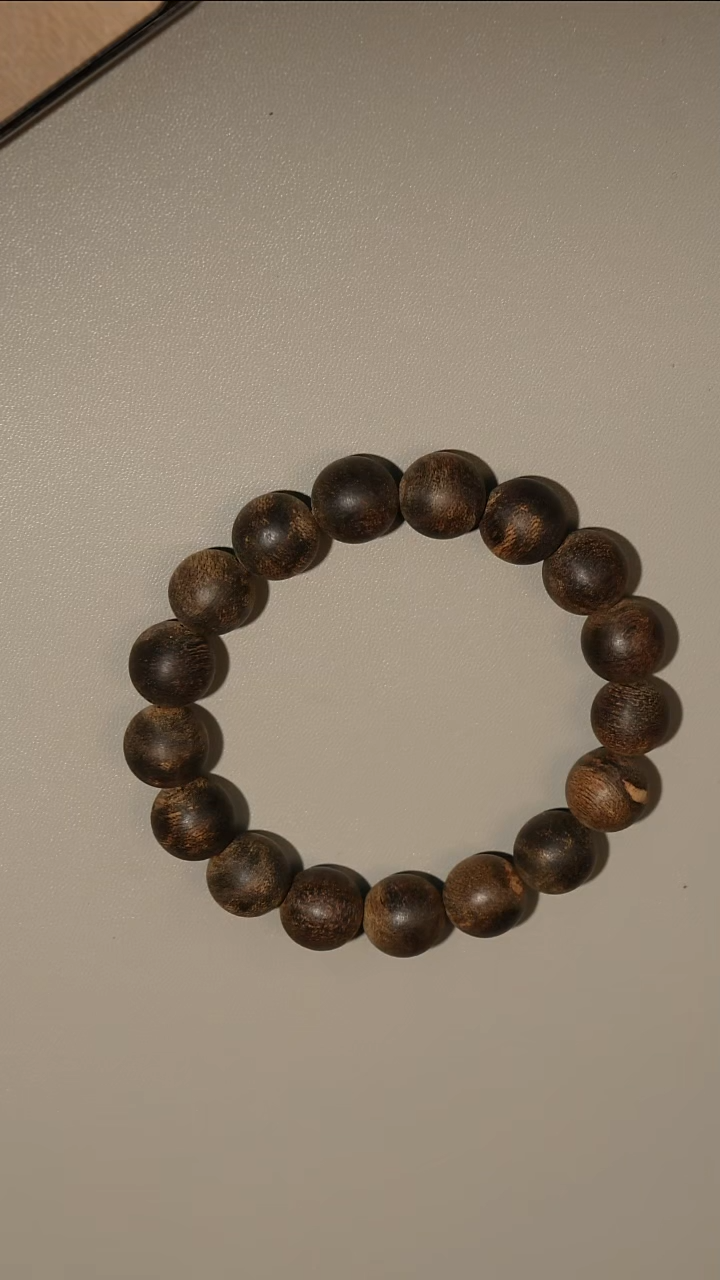 沉香手串文莱黑棋软丝沉水1.3单圈手串22克+