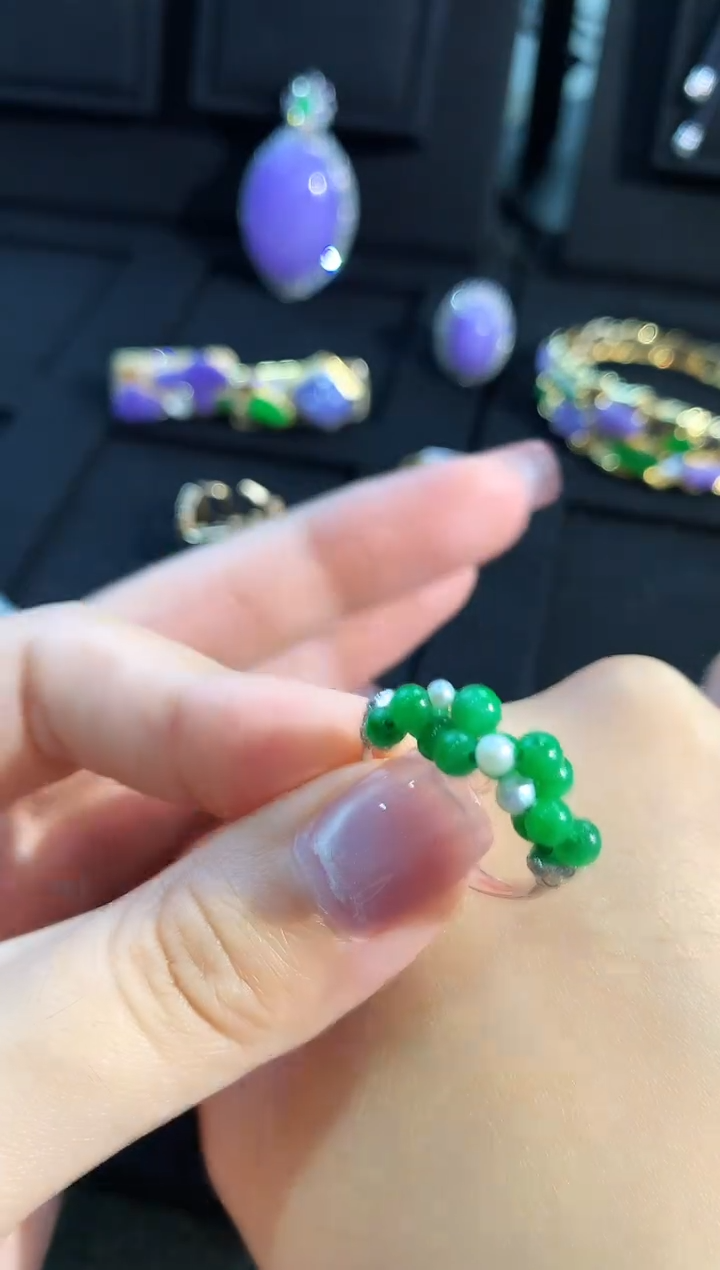 【闪购商品】翡翠戒指18K金镶嵌手饰