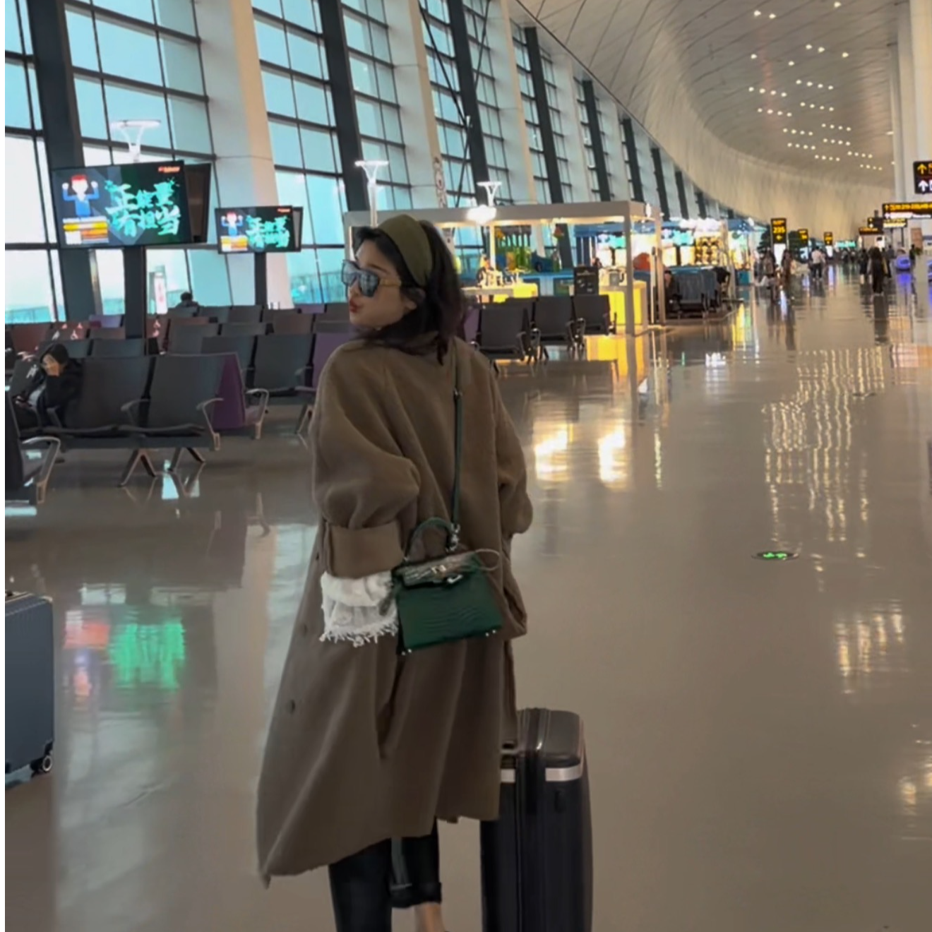 李豆儿 小众设计 韩系宽松美拉德颗粒绒一体长款外套